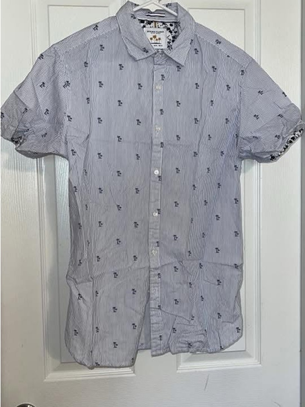 Denim & Flower Short-Sleeve Button-Down Shirt in Light Blue with Navy Motif